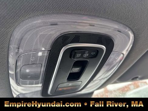 Used 2021 Hyundai Elantra SEL w/ Convenience + Premium Package image 25