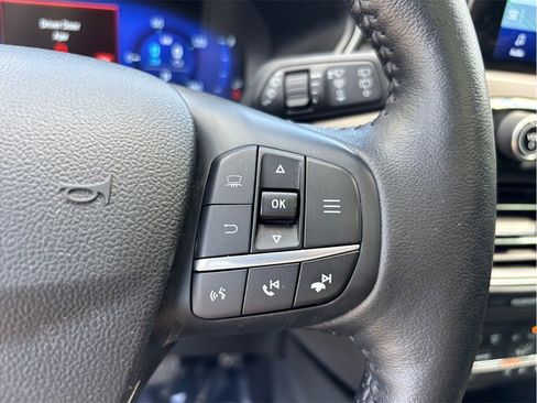 Used 2020 Ford Escape Titanium w/ Titanium Premium Package 2.0 FWD image 29