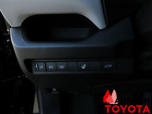 Certified 2025 Toyota RAV4 XLE w/ Convenience Package image 15