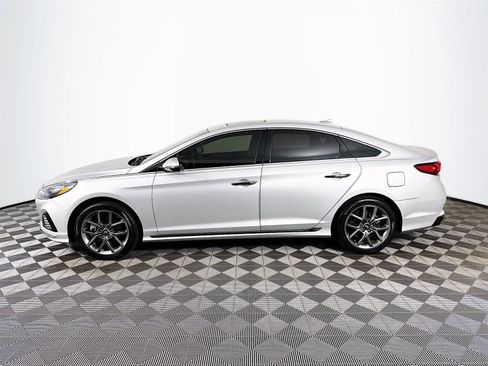 Used 2018 Hyundai Sonata Limited image 9