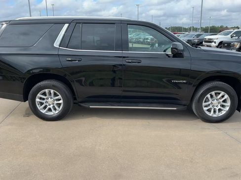 Used 2025 Chevrolet Tahoe LT AWD/4WD image 2