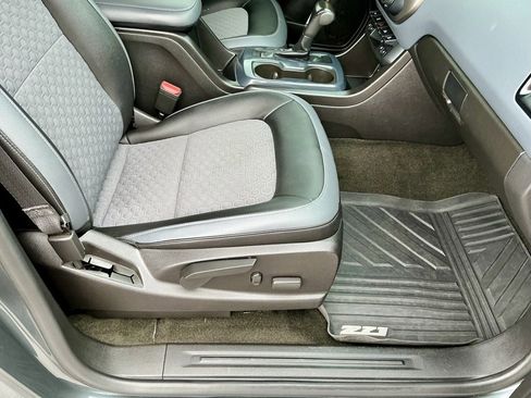 Used 2017 Chevrolet Colorado Z71 image 24