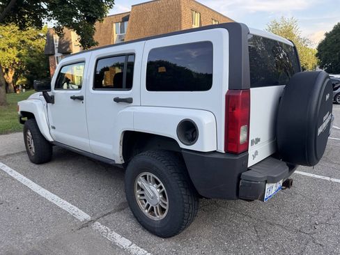 Used 2007 HUMMER H3 AWD/4WD image 4