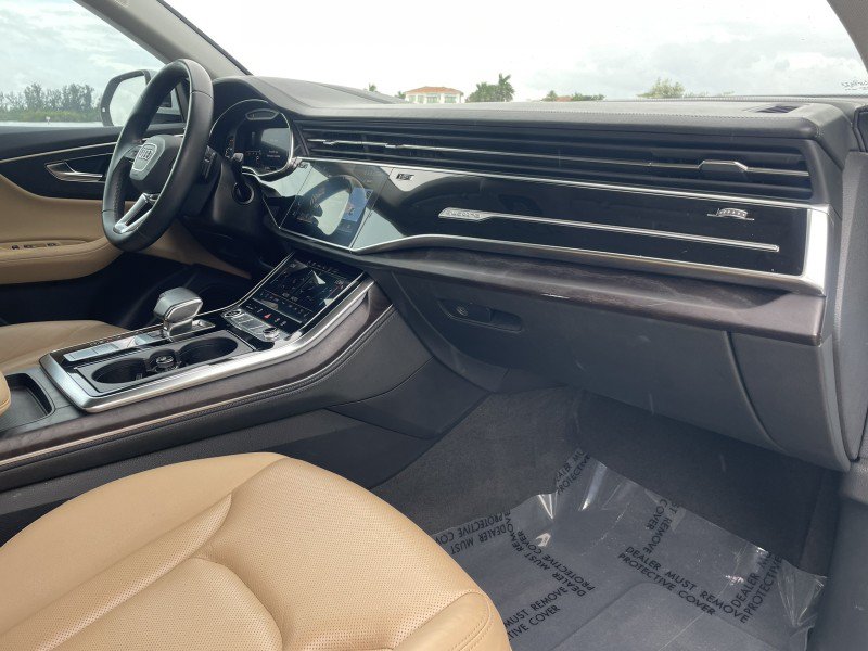 Used 2022 Audi Q8 Prestige w/ Prestige Package AWD/4WD image 8