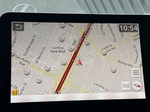 Used 2023 Nissan Armada Platinum w/ Captain's Chairs Package image 17