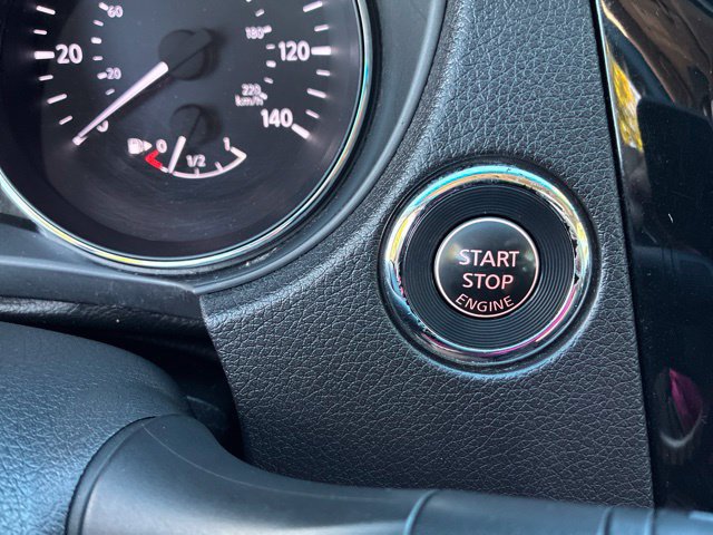 Used 2014 Nissan Rogue SV AWD/4WD image 9