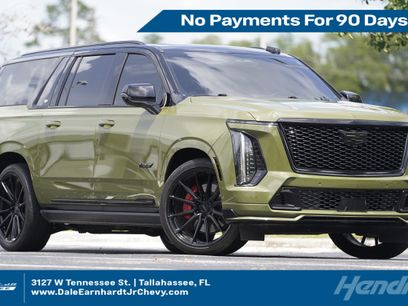 Used 2025 Cadillac Escalade ESV V