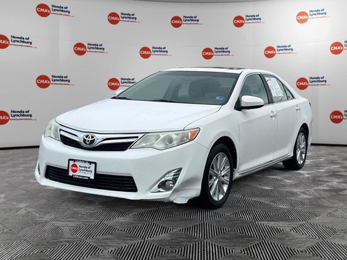 Used 2012 Toyota Camry XLE FWD image 1