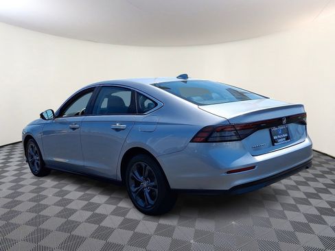 Used 2023 Honda Accord EX image 5