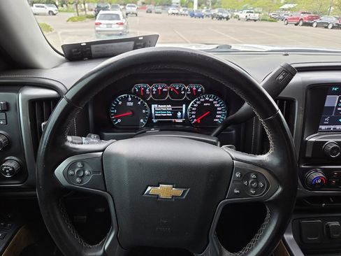 Used 2015 Chevrolet Silverado 1500 LTZ AWD/4WD image 22