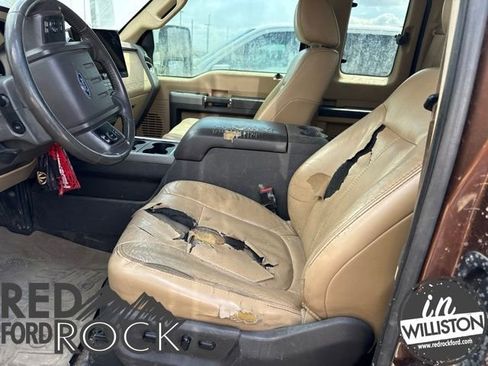 Used 2011 Ford F250 Lariat w/ Lariat Interior Pkg AWD/4WD image 7