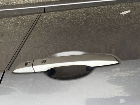 Used 2016 Honda Civic EX-L image 11