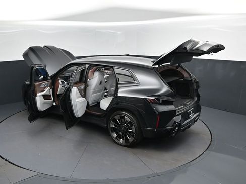 Certified 2023 BMW XM AWD/4WD image 47