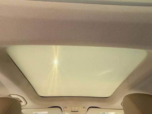 Used 2015 Mercedes-Benz C 300 4MATIC Sedan image 36