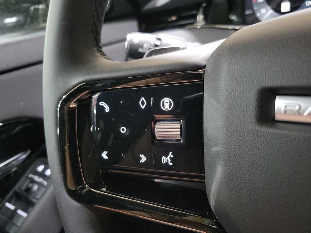 New 2026 Land Rover Range Rover Evoque Dynamic SE AWD/4WD image 15