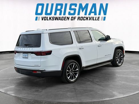 Used 2022 Jeep Wagoneer Series II w/ Premium Group I AWD/4WD image 6