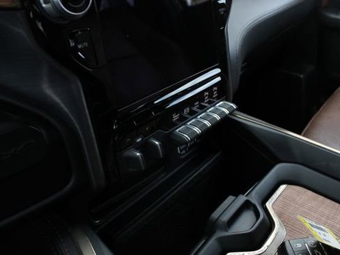 Used 2021 RAM 3500 Limited AWD/4WD image 16