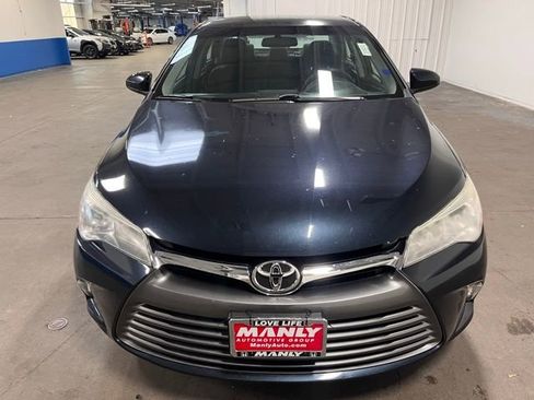 Used 2017 Toyota Camry LE image 8