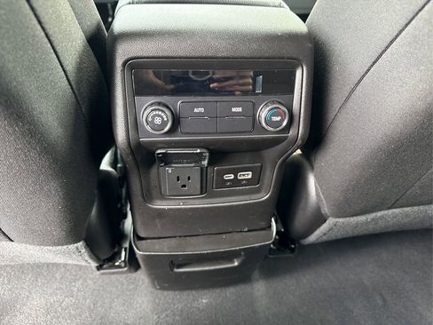 Used 2023 GMC Acadia AT4 image 33