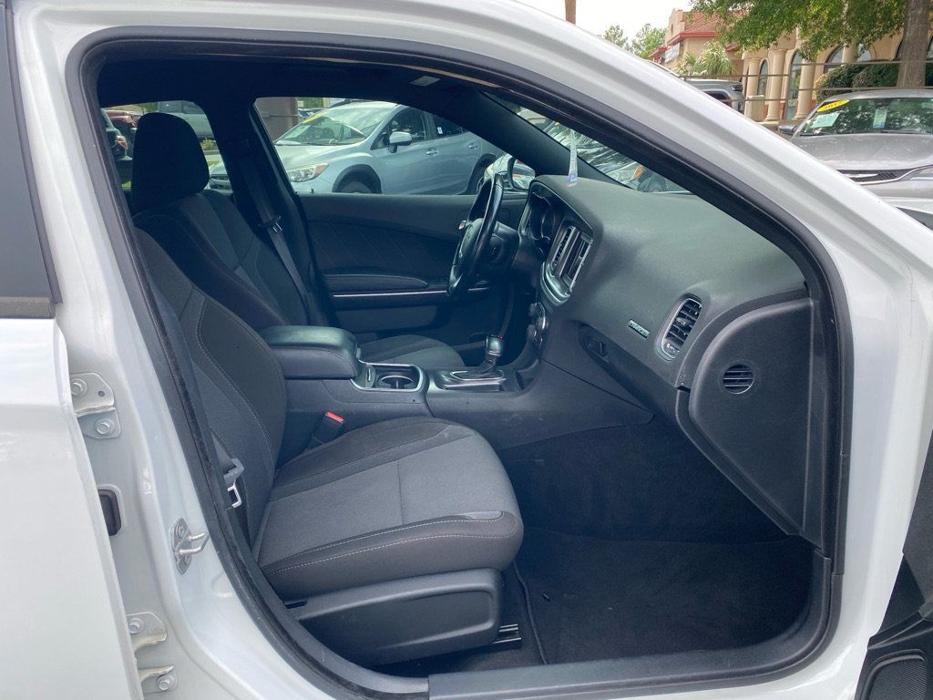 Used 2020 Dodge Charger SXT RWD image 37