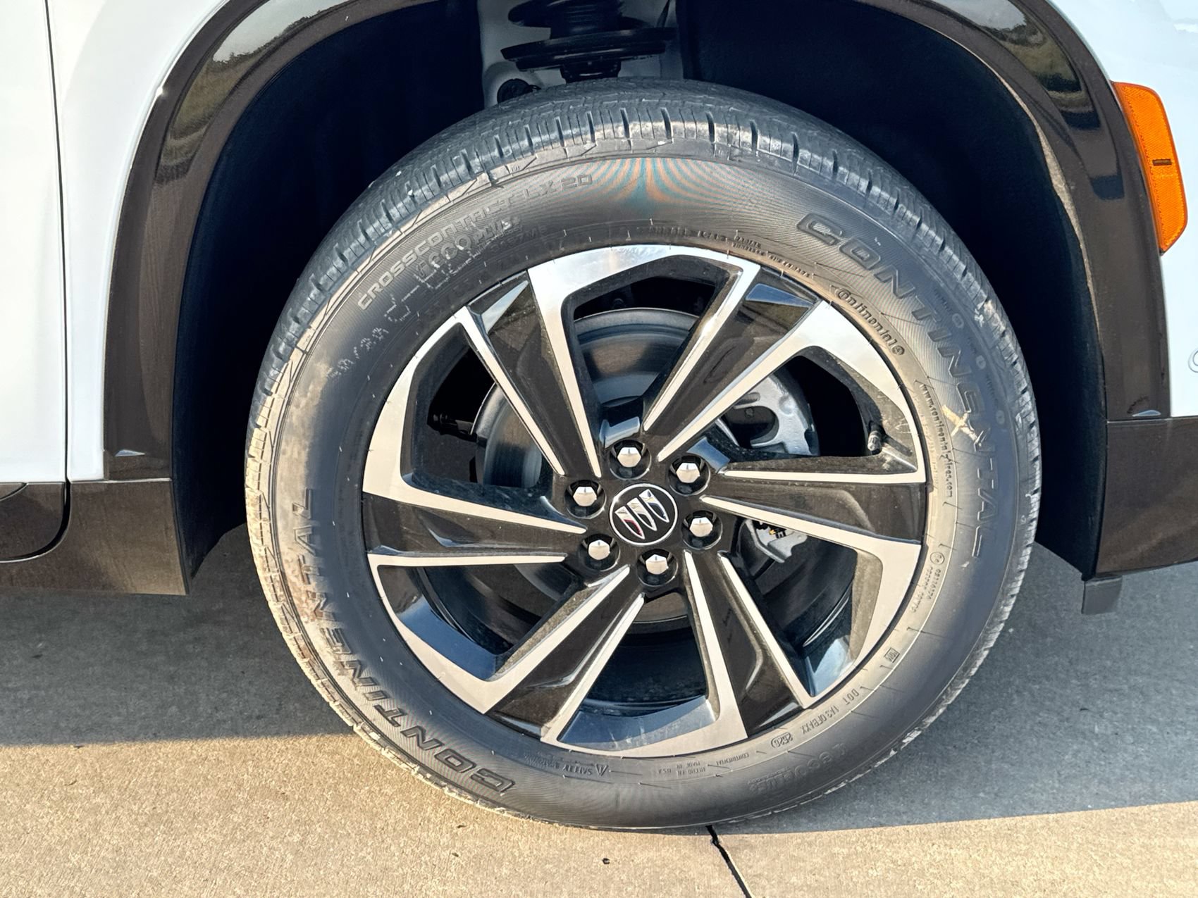 New 2027 Buick Enclave Sport Touring w/ Super Cruise Package FWD image 10