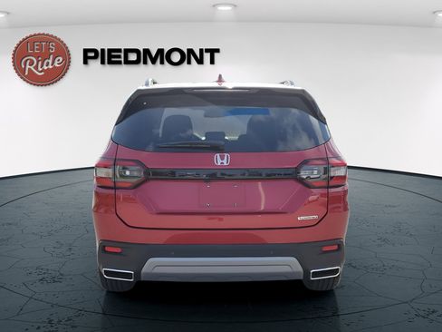 New 2025 Honda Pilot Touring image 5