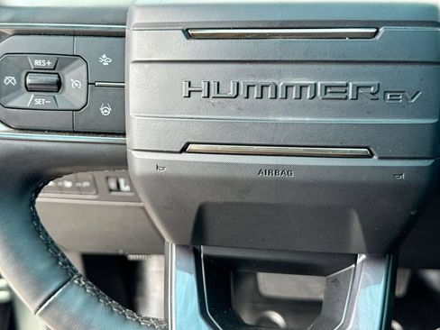 Used 2024 GMC Hummer EV 3X w/ LPO, Illumination Package AWD/4WD image 17