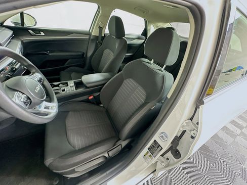 Used 2025 Kia K5 LXS image 13