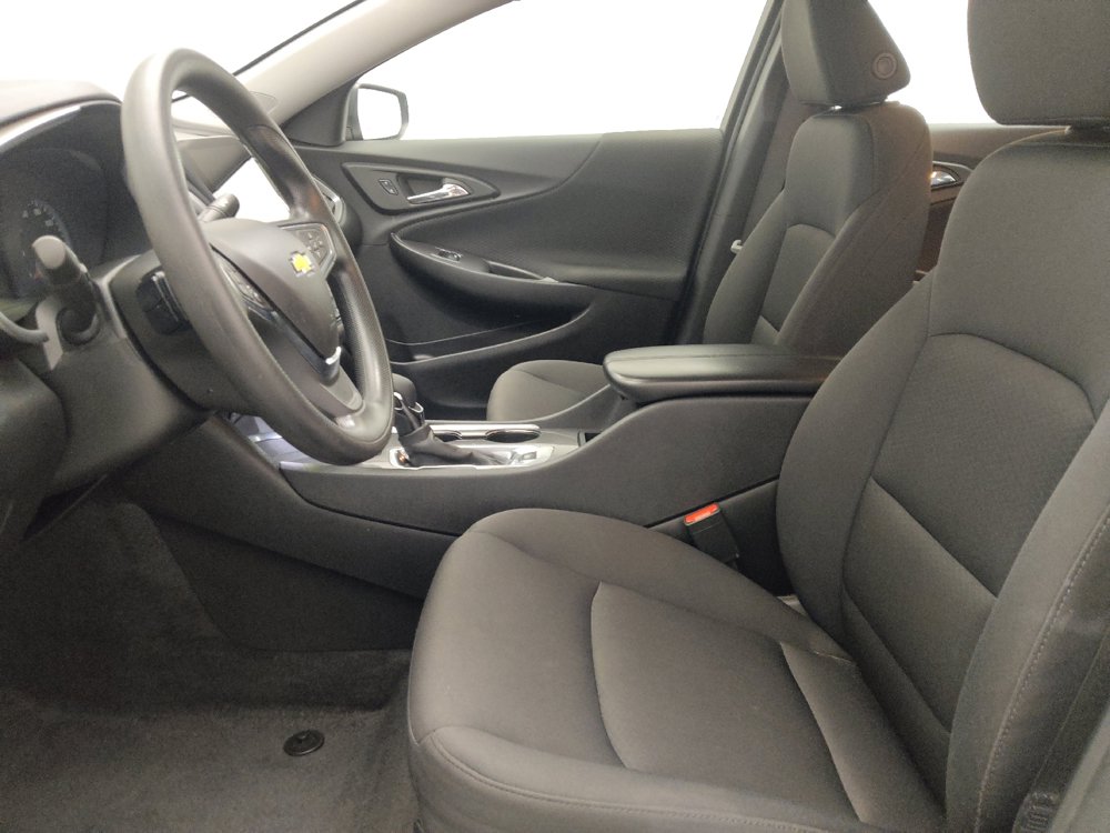 Used 2025 Chevrolet Malibu LT FWD image 17