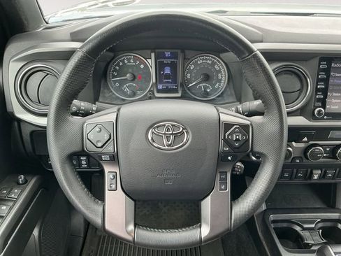 Certified 2022 Toyota Tacoma TRD Off-Road w/ Technology Package image 12