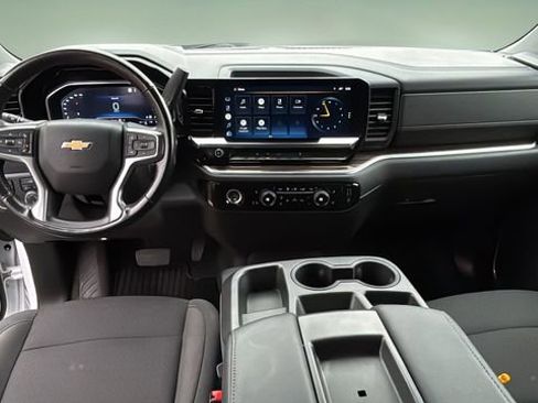 Used 2022 Chevrolet Silverado 1500 LT image 16