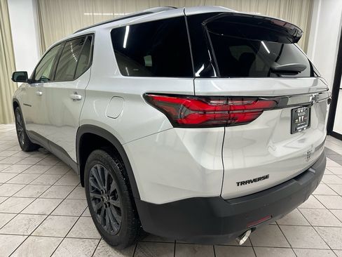 Used 2022 Chevrolet Traverse RS image 9