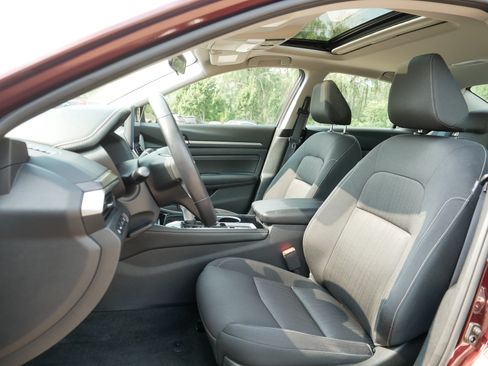 Certified 2023 Nissan Altima 2.5 SV w/ SV Premium Package AWD/4WD image 34