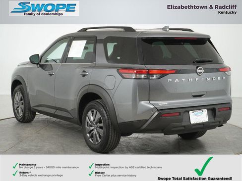 Used 2025 Nissan Pathfinder SV image 5
