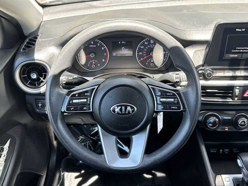 Used 2021 Kia Forte LXS FWD image 19