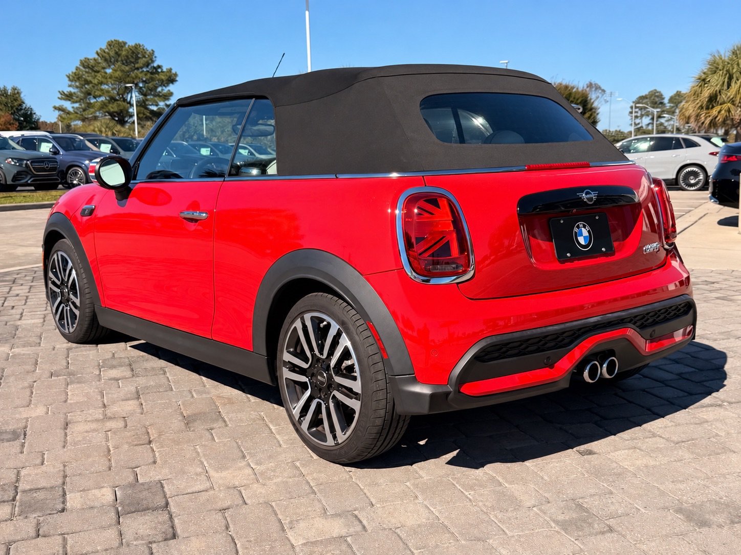 Used 2024 MINI Cooper S FWD image 9
