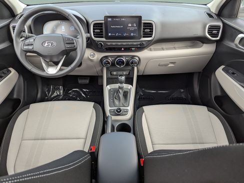 New 2026 Hyundai Venue SEL FWD image 10