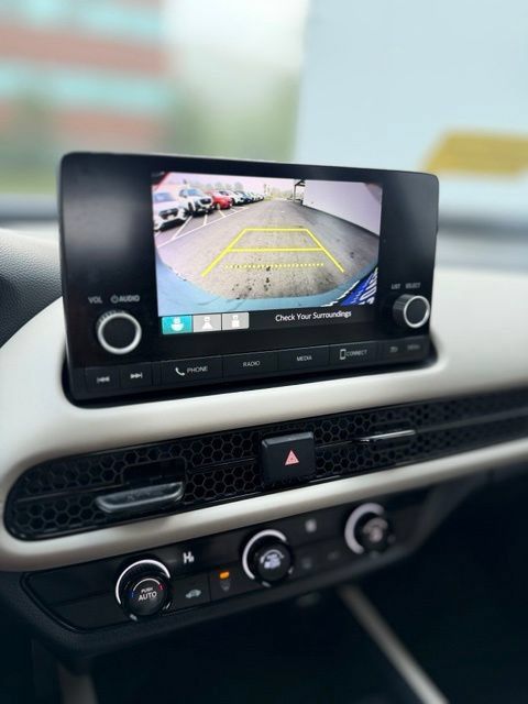 Used 2024 Honda HR-V LX image 11