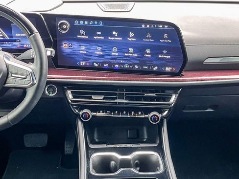 New 2026 Chevrolet Traverse Z71 w/ Enhanced Driving Package image 12