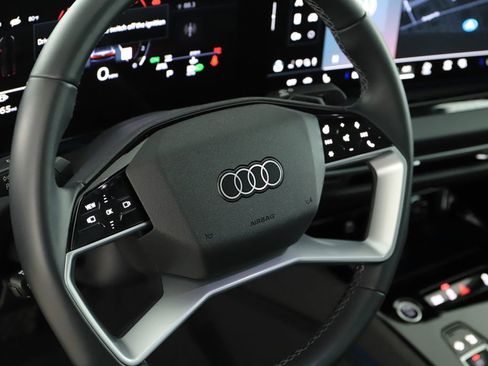 Used 2025 Audi A5 2.0T Premium w/ Convenience Package AWD/4WD image 16