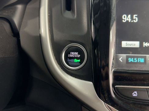 Used 2017 Chevrolet Sonic Premier image 25