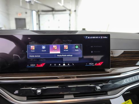 New 2026 BMW X5 xDrive40i w/ M Sport Package image 16