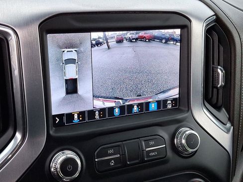 Used 2022 GMC Sierra 2500 SLT w/ SLT Premium Package image 18