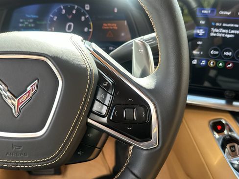 Used 2022 Chevrolet Corvette Stingray Premium Cpe w/ Z51 Performance Package RWD image 21