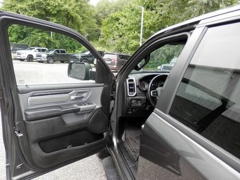 Used 2022 RAM 1500 Big Horn AWD/4WD image 15