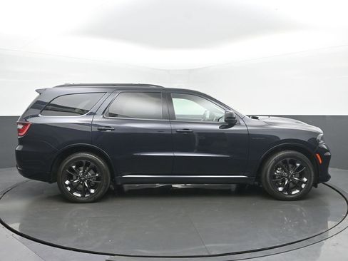 Used 2023 Dodge Durango R/T w/ Blacktop Package AWD/4WD image 6