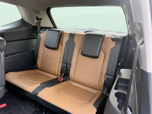 Used 2018 Volkswagen Atlas SEL Premium image 39