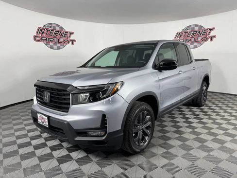 Used 2023 Honda Ridgeline Sport image 3