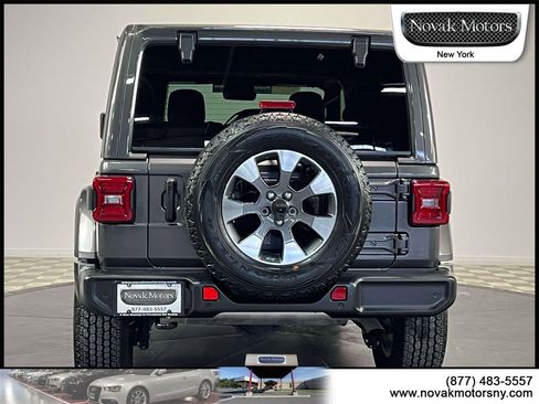 Used 2022 Jeep Wrangler Unlimited Sahara w/ Cold Weather Group image 7