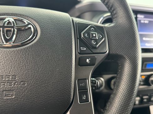 Used 2022 Toyota Tacoma TRD Sport w/ Technology Package image 21